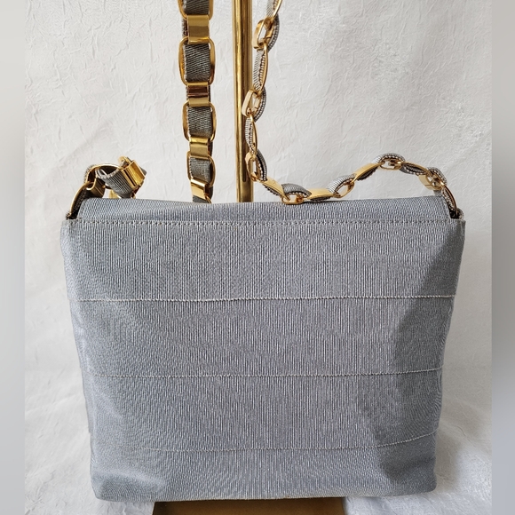 Auth Salvatore Ferragamo Shoulder/Crossbody Bag - Picture 3 of 11